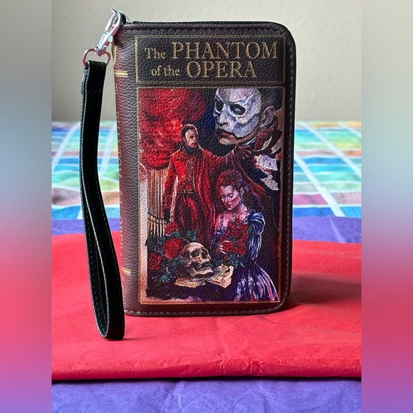 🎼🎶🎼 PHANTOM OF THE OPERA BOOK WALLET 🎼🎶🎼 NWT 🎼🎶🎼 - Picture 3 of 16